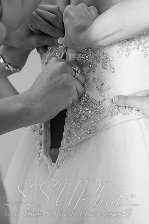 0183GettingReadyWedding