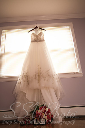 0033GettingReadyWedding