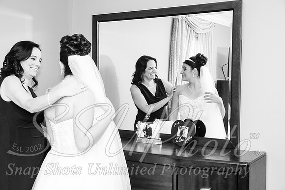 0235GettingReadyWedding