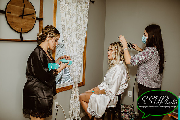 GettingReady-64