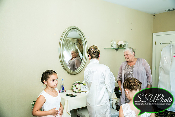 GettingReady72322-34