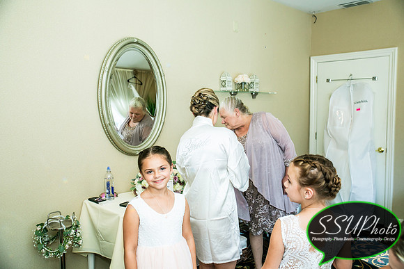 GettingReady72322-35