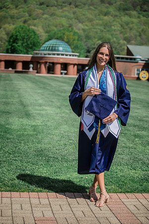 2025quinnipiacgrads-342
