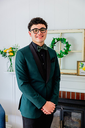 Maddoxsenior2026prom-122