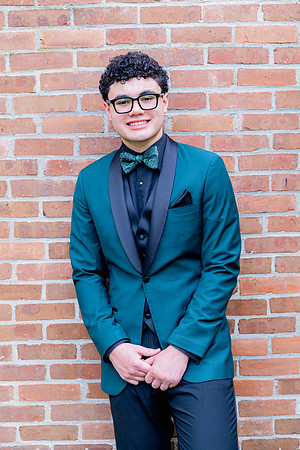 Maddoxsenior2026prom-177