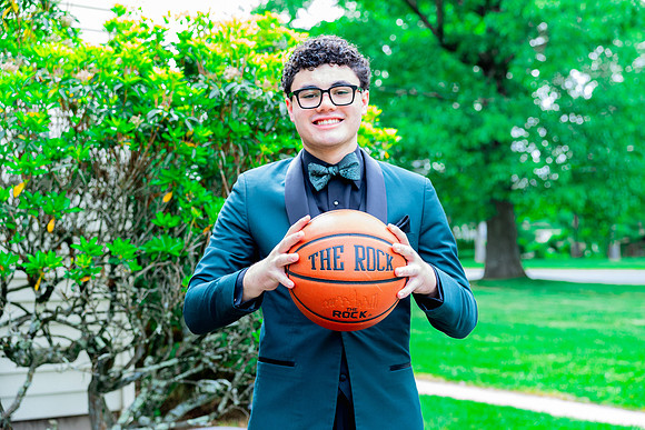 Maddoxsenior2026prom-246