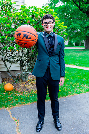 Maddoxsenior2026prom-245