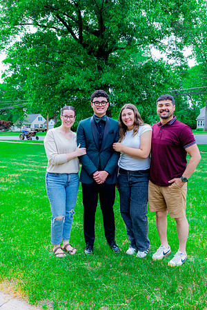 Maddoxsenior2026prom-257