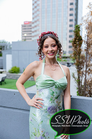 Amelyasenior2026prom-9