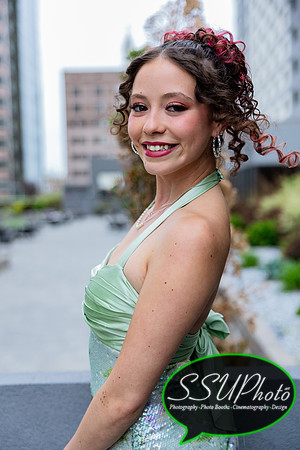 Amelyasenior2026prom-18