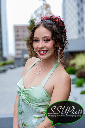 Amelyasenior2026prom-20