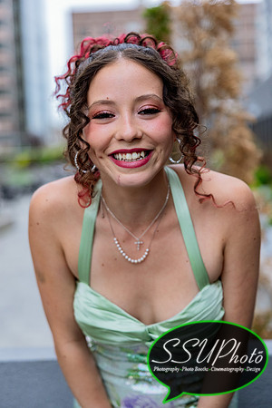 Amelyasenior2026prom-25