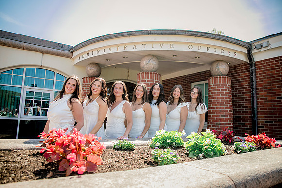 2025quinnipiacgrads-149