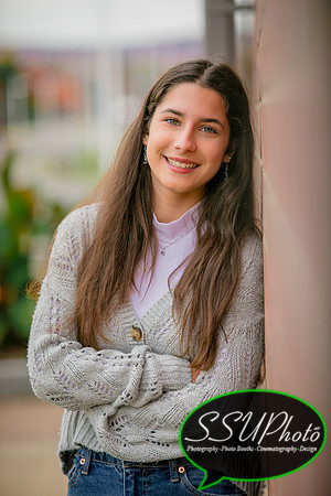 senior23-196
