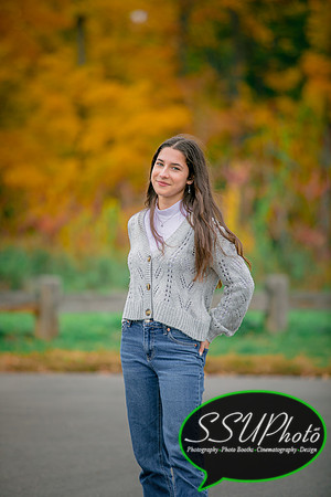 senior23-237