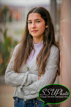 senior23-198