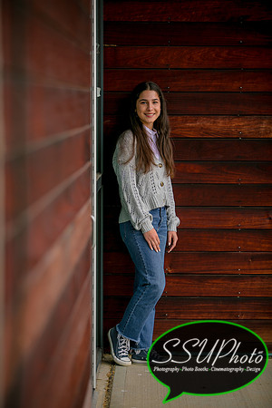 senior23-180