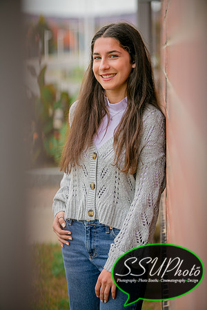 senior23-205