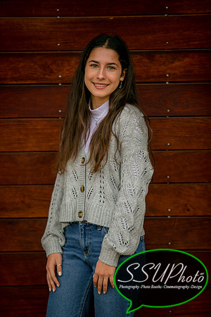 senior23-150