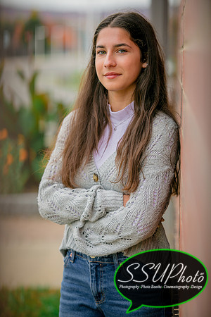 senior23-199