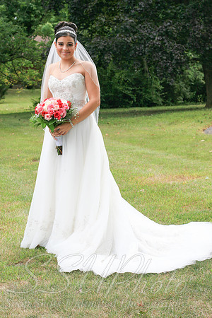 0258GettingReadyWedding
