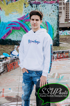 colinsenior21-266-266