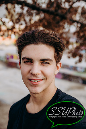 colinsenior21-318-318