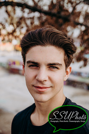 colinsenior21-316-316