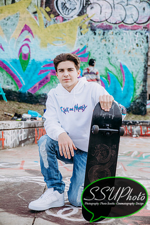 colinsenior21-272-272