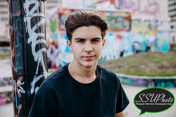 colinsenior21-327-327