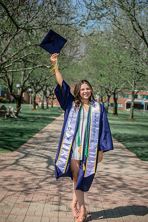 2025quinnipiacgrads-251