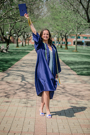 2025quinnipiacgrads-399