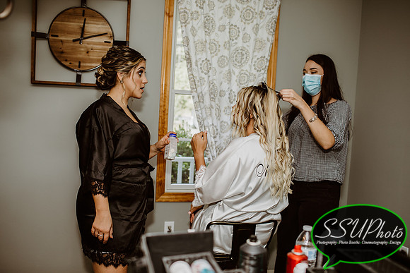 GettingReady-61