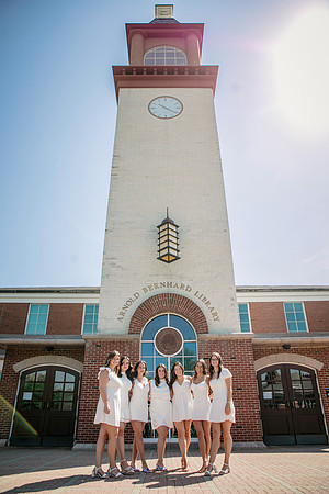 2025quinnipiacgrads-131
