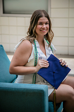 2025quinnipiacgrads-457