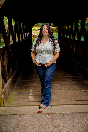 Destini Senior Photos-320