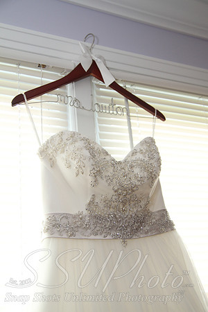 0027GettingReadyWedding