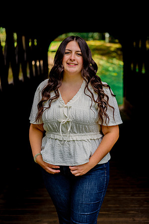 Destini Senior Photos-321