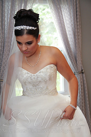 0249GettingReadyWedding