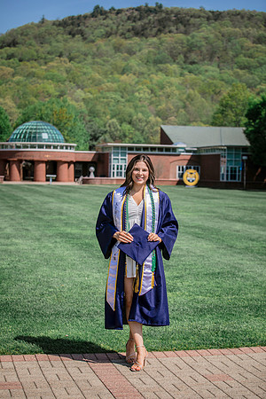 2025quinnipiacgrads-239