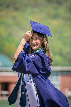 2025quinnipiacgrads-353