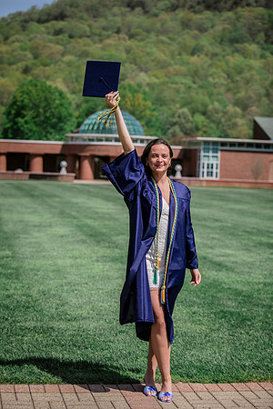 2025quinnipiacgrads-387