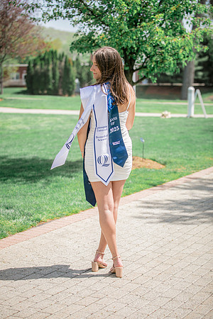 2025quinnipiacgrads-580