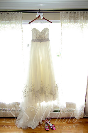 0048GettingReadyWedding