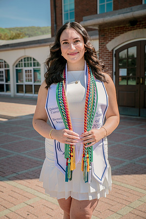 2025quinnipiacgrads-63