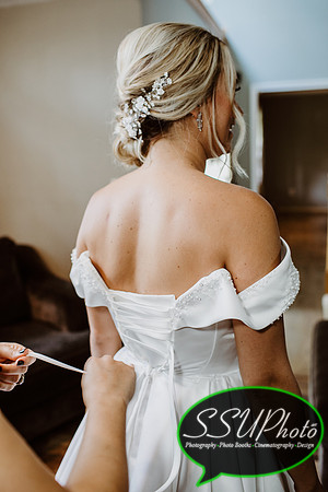 GettingReady-323