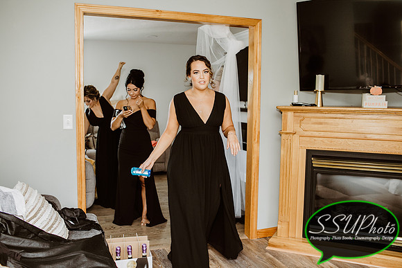 GettingReady-366