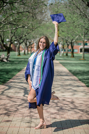 2025quinnipiacgrads-367