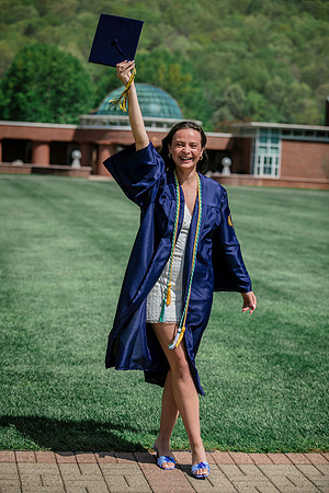 2025quinnipiacgrads-392