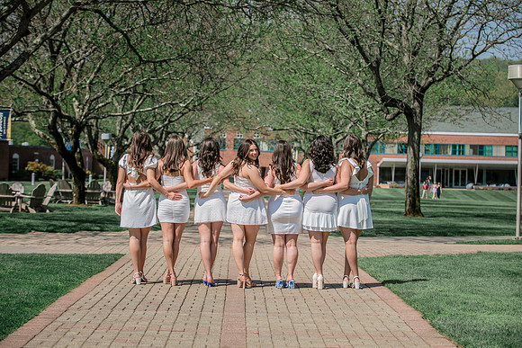 2025quinnipiacgrads-211
